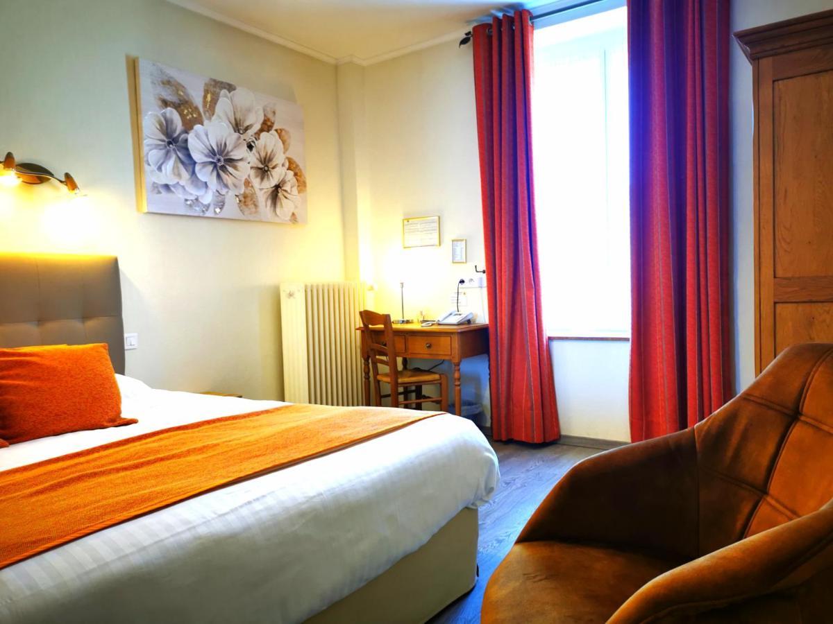 מלון Remilly-Aillicourt Logis La Sapiniere מראה חיצוני תמונה